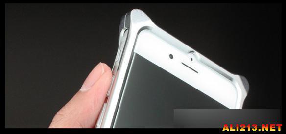 日本推出生化危机限量版iPhone手机壳采用铝合金激光雕刻(转载)-第3张图片-太平洋在线下载